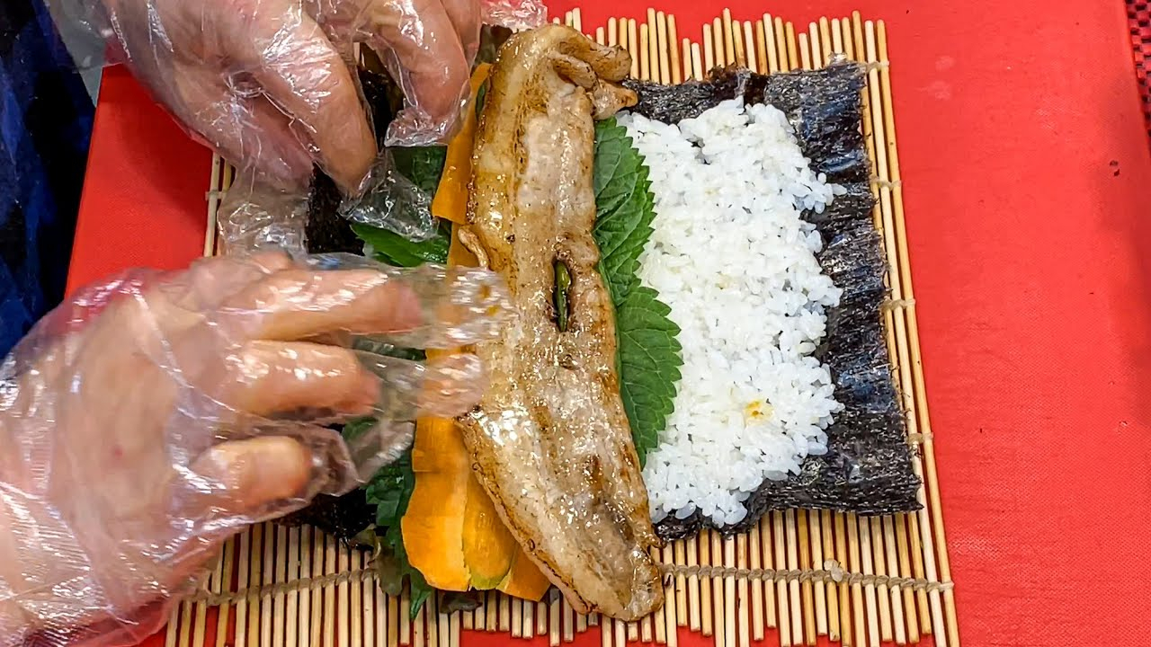 韩国街头的五花肉紫菜包饭!这样的美味我能吃5份!